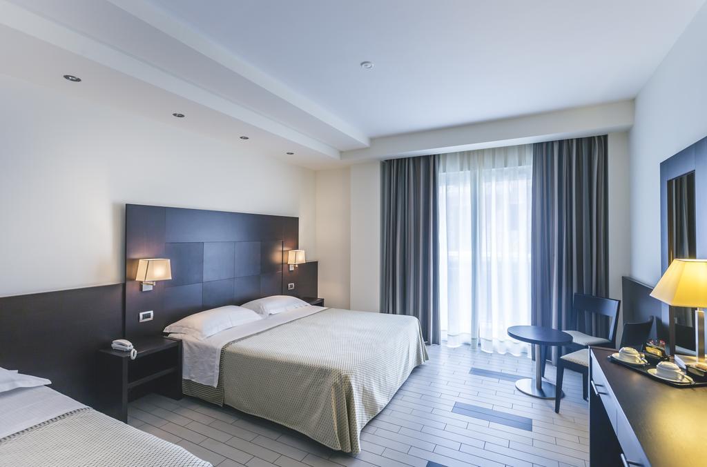 Hotel Principe Residence Vasto Bagian luar foto