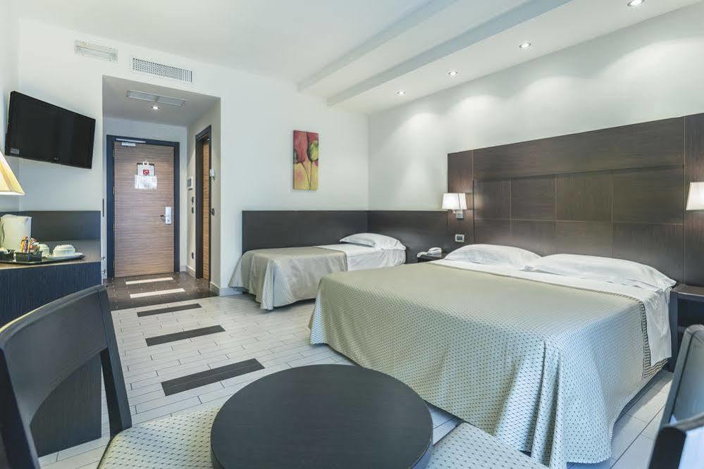 Hotel Principe Residence Vasto Bagian luar foto