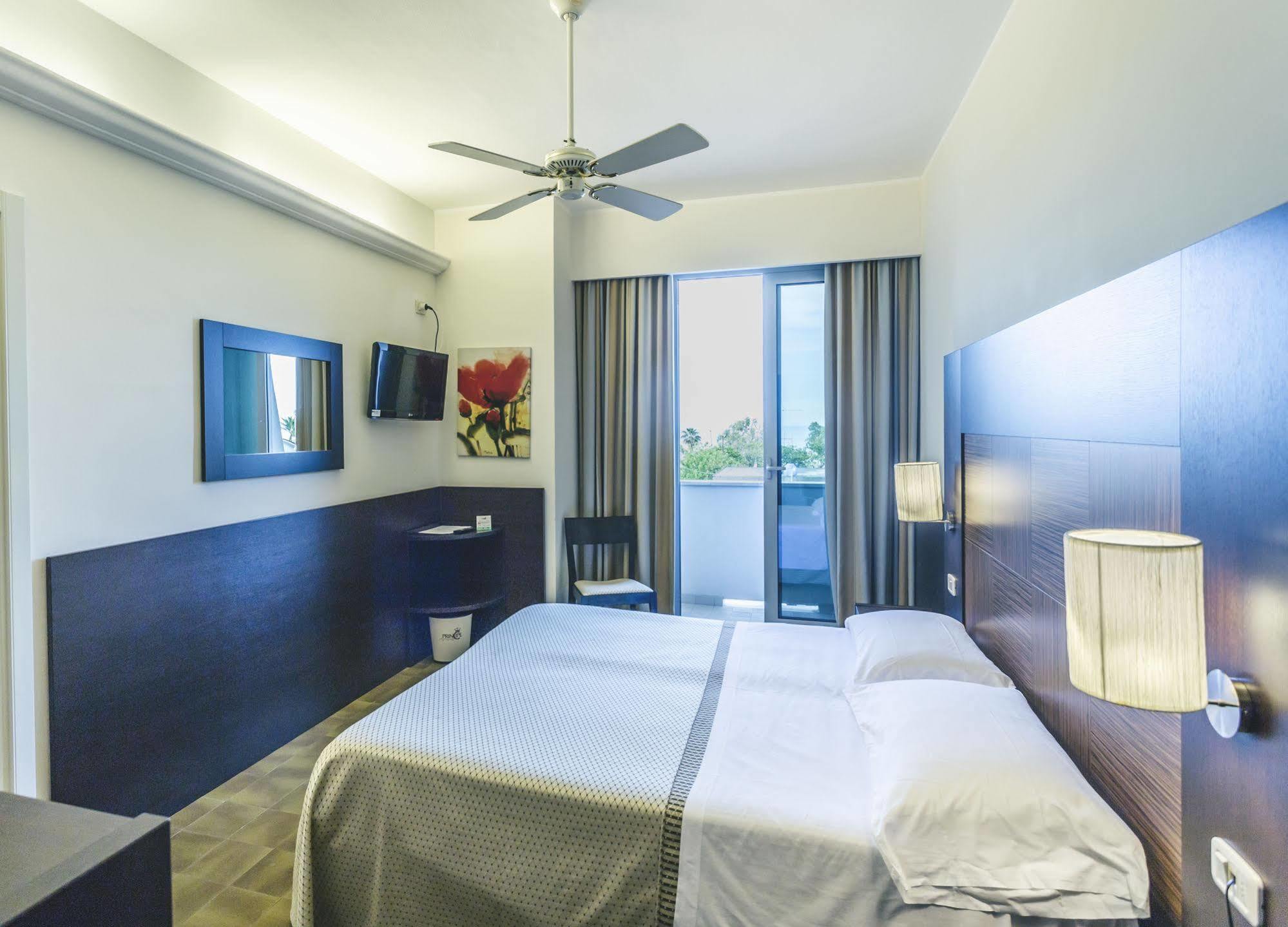 Hotel Principe Residence Vasto Bagian luar foto